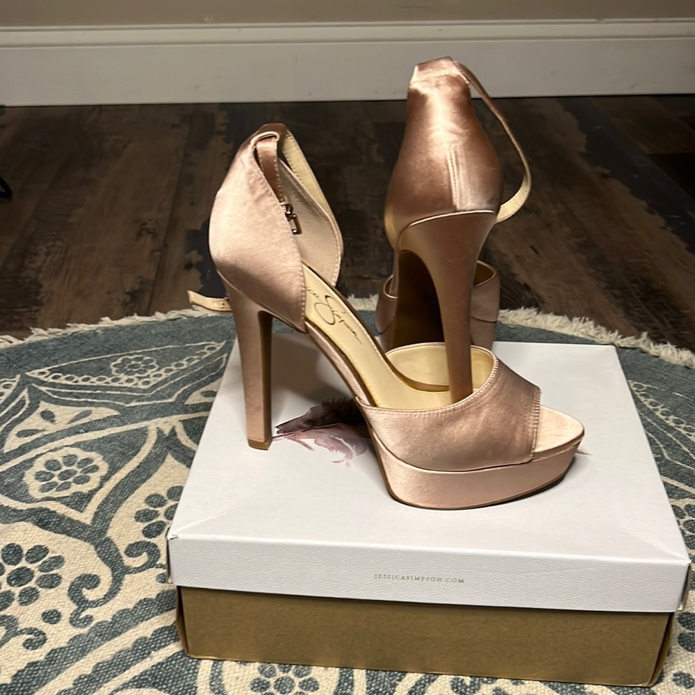 Jessica Simpson Blush Satin Heels Size 9